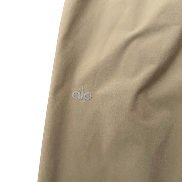 Alo High-Waist Pursuit Trouser Pants Womens Size S Regular Fit Stretch Beige - Picture 6 of 8